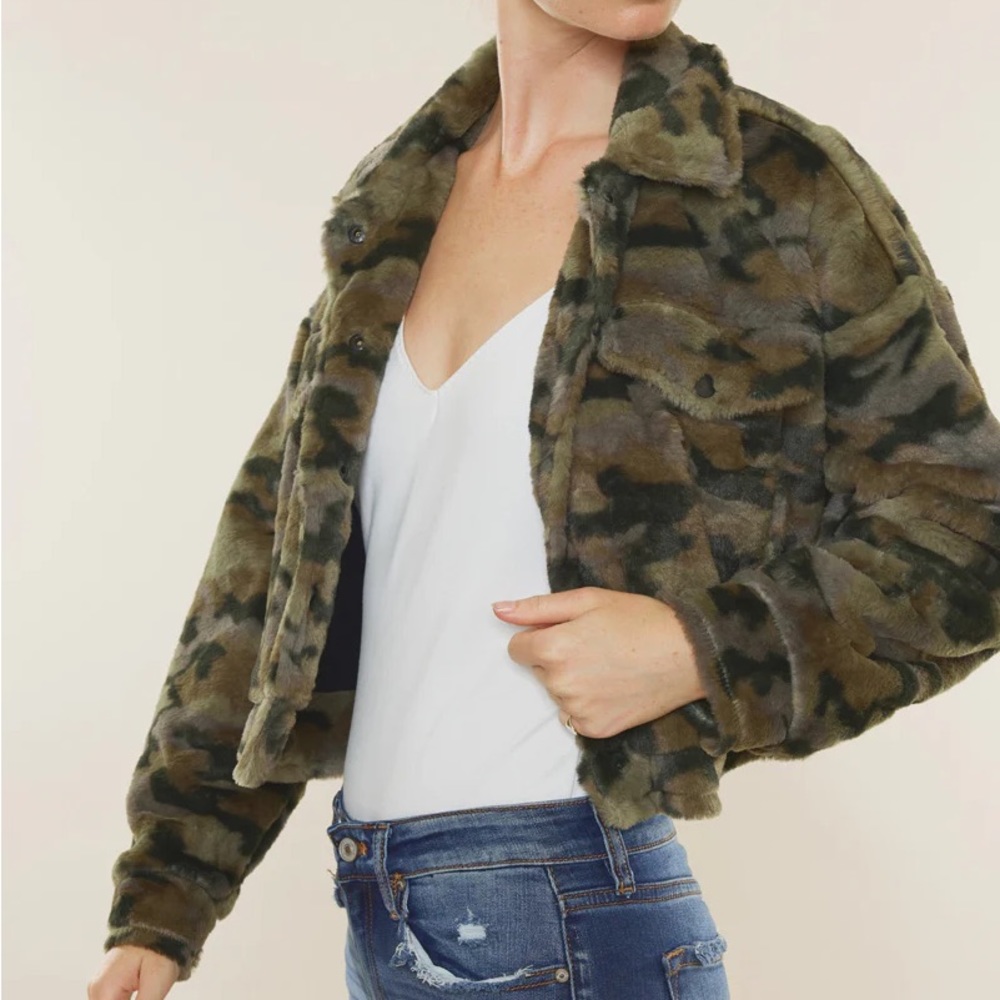 KanCan Small Camo JAX FAUX FUR JACKET